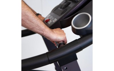 Banda de alergare BH FITNESS Pioneer Senior cu balustrade de siguranta si acces usor